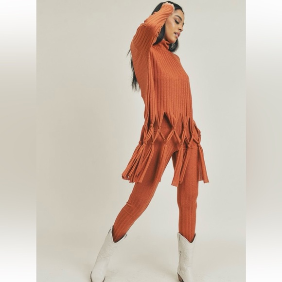 Fabulous Boho Two Piece Fringe Top Set - Picture 2 of 7